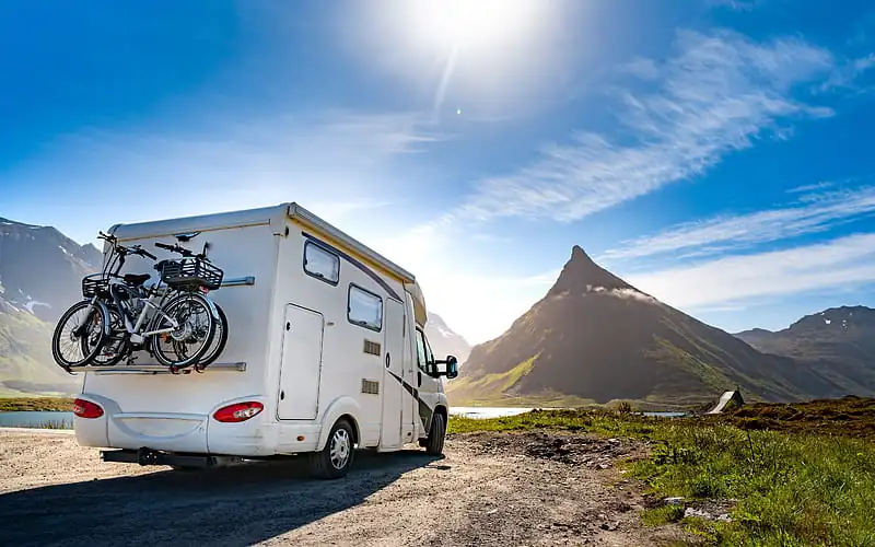 Camper vs autocaravana